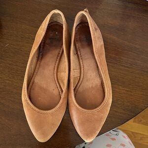Elegant Frye Tan Women's Flats